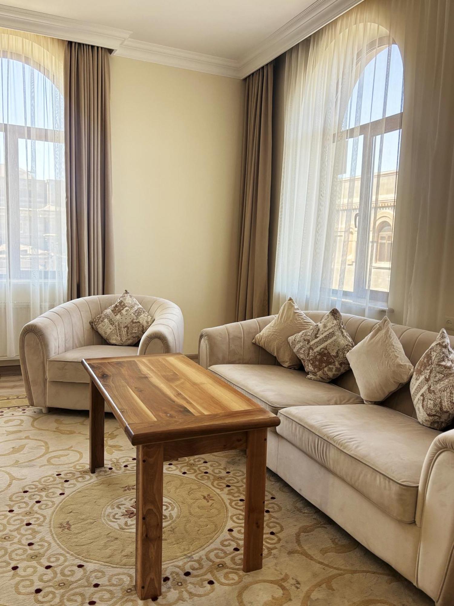 21 Rooms Hotel Gyumri Exterior foto